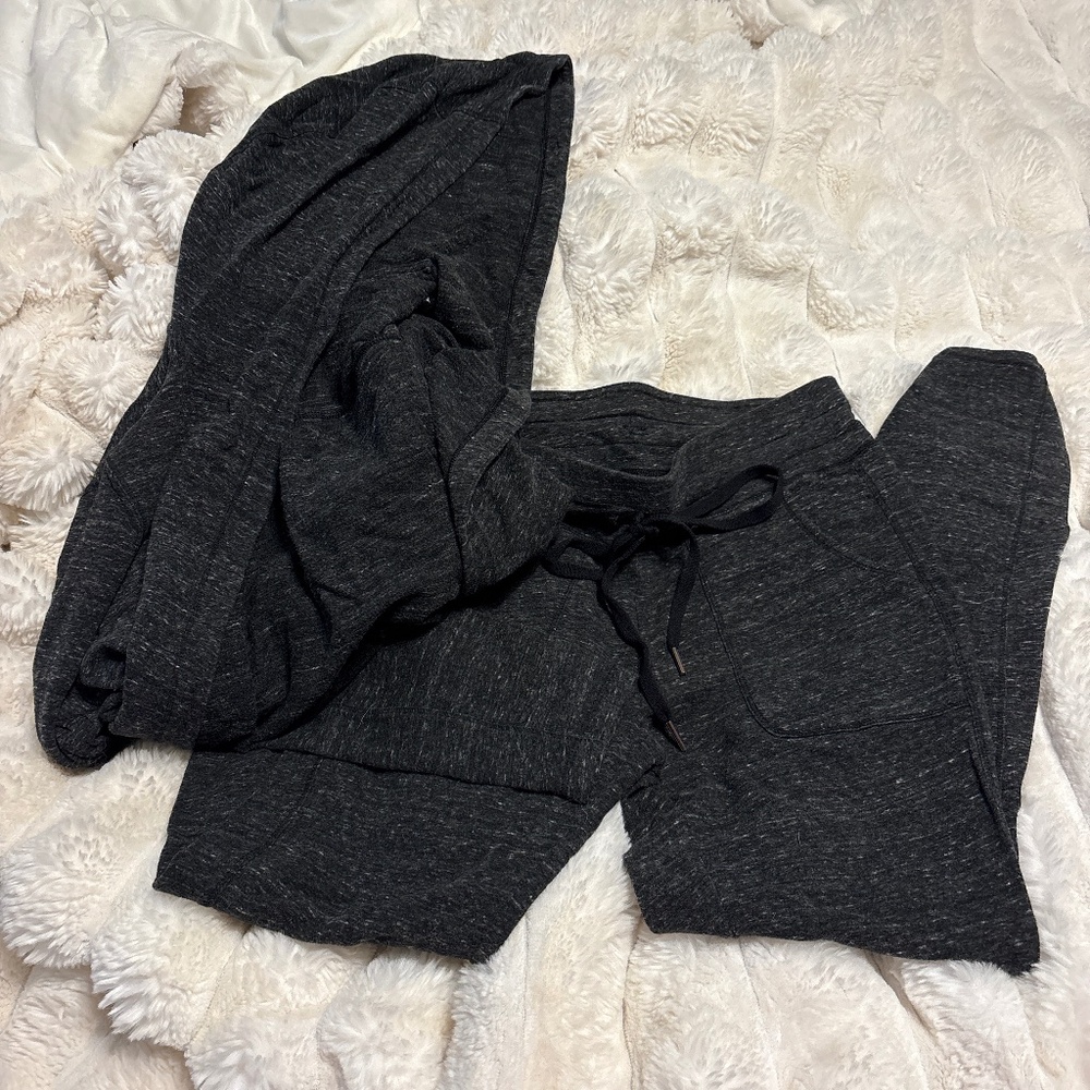 2 piece athletic suit